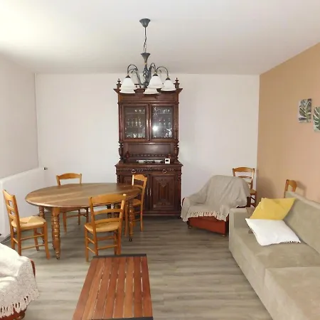 Prázdninový dům Mmr 6 Personnes Avec Cour Privee Et Cloturee